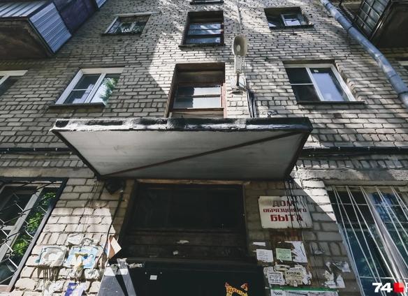 Если вы стали обладателем квартиры с маленькой ванной и еще меньшим туалетом — не стоит преждевременно расстраиваться