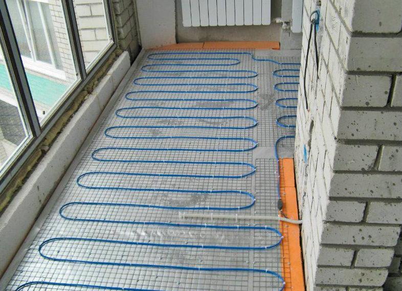 Что выбрать для отопления лоджии: теплый пол, вынос батареи или обогреватель?