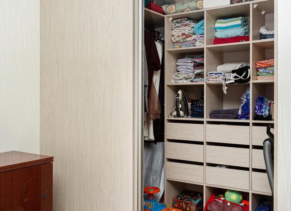 Шкаф-купе или гардеробный для удовольствия?