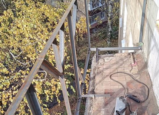 Усиление парапета и плиты при ремонте балкона