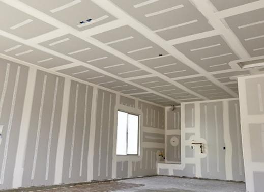 Как правильно штукатурить потолок из гипсокартона и стены, видео советы